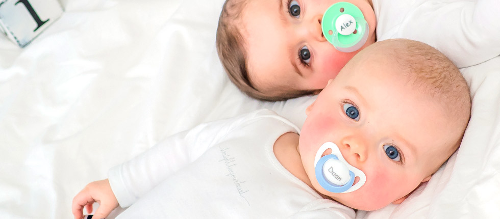 Namnnappar från världens ledande napptillverkare